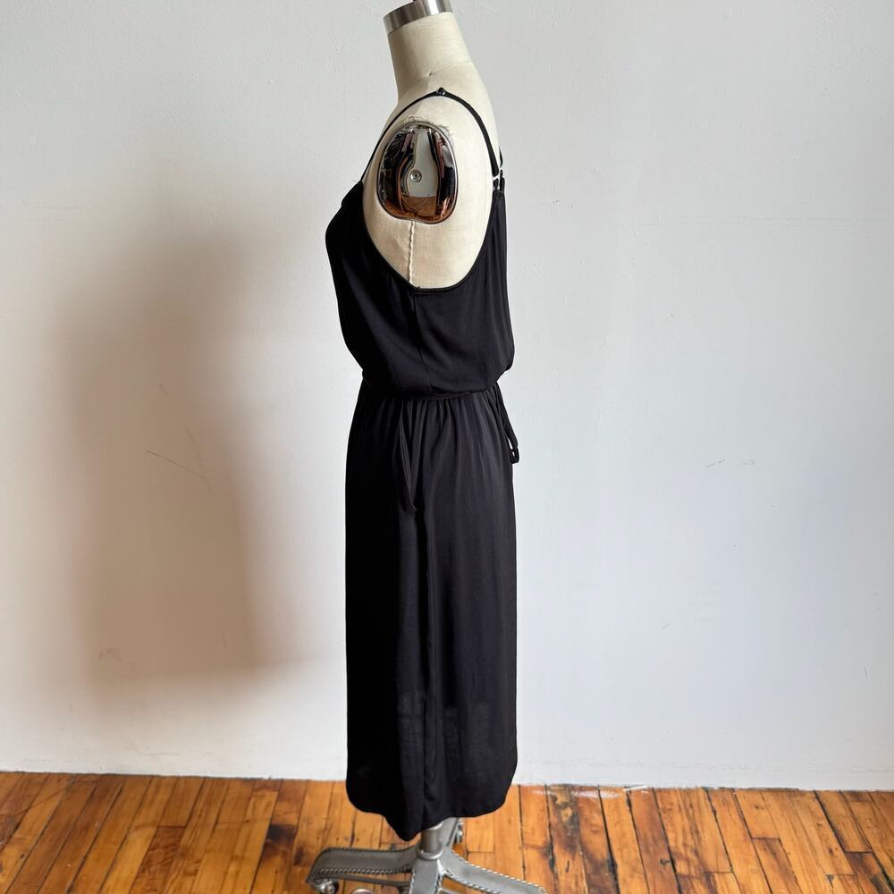 PINKYOTTO Black Elastic-waisted Sleeveless Midi Dress - Picture 4 of 6